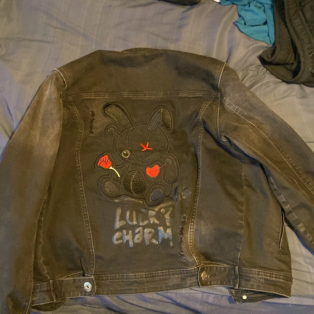 I am selling a Jean jacket by BKYS